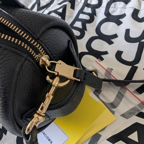 MARC JACOBS Duffle Mini Leather Top Handle Bag - Picture 4 of 9